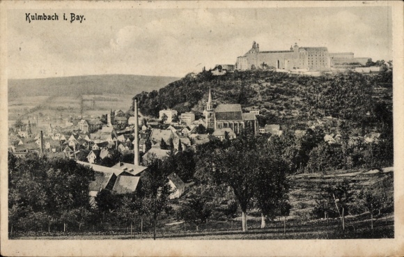 Kulmbach in Upper Franconia, Kulmbach i. Bay., city view, castle in the background, trees, houses