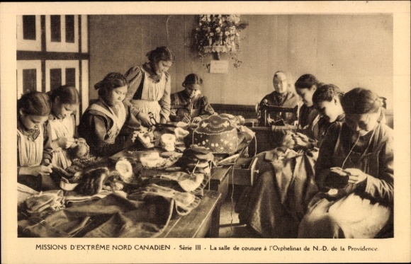 Postcard Nunavut Canada, Missions of the High Canadian North, Sewing Room in the Providence Orphanage