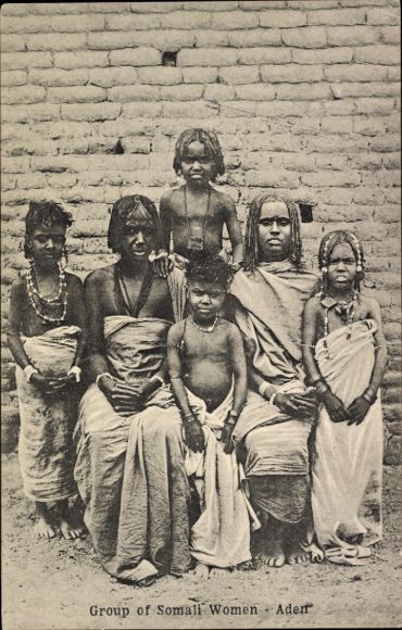 Postcard Aden Yemen, Somali women, children