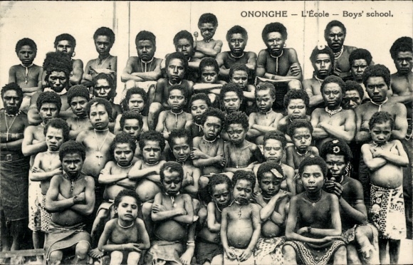 Postcard Ononghe Papua New Guinea, L'Ecole, Boys' School, Students of the Boys' School