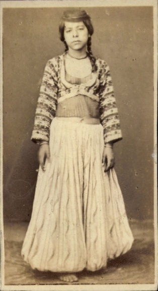 CdV Moorish girl from Tunis, standing portrait