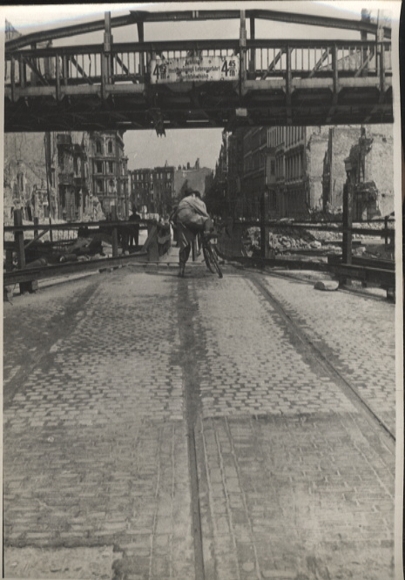Original photo Berlin Kreuzberg, Großbeerenbrücke, around 1946, approx. 12x17 cm