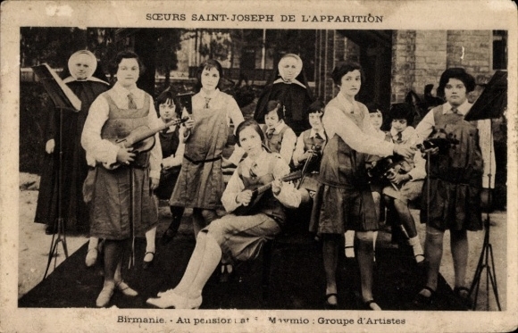 Postcard Burma Burma Myanmar, Sisters of Saint Joseph of the Apparition as a Musician