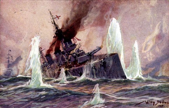 Artist Postcard Stöwer, Willy, Naval Battle in the North Sea 1915, English Battlecruiser