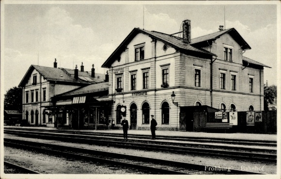 Postcard Frohburg in Saxony, train station, track side
