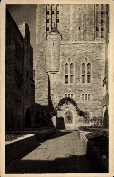 Postcard New Haven Connecticut USA, Trumbull College, West Wing