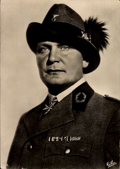 Postcard Oberbefehlshaber der Luftwaffe Hermann Göring ...