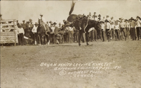 Photo Postcard Cheyenne Wyoming USA, Frontier Days 1931, Rodeo, Bryan White, horse King Tut
