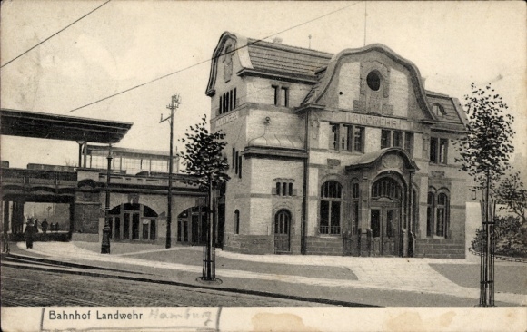 Hamburg district Wandsbek, Eilbek neighborhood, Landwehr train station