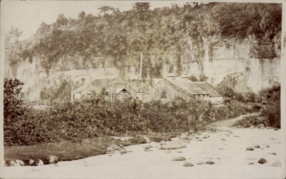 Photo Postcard Dominica, landscape, buildings