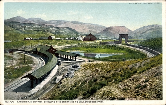 Postcard Gardiner Montana USA, Yellowstone National Park, entrance