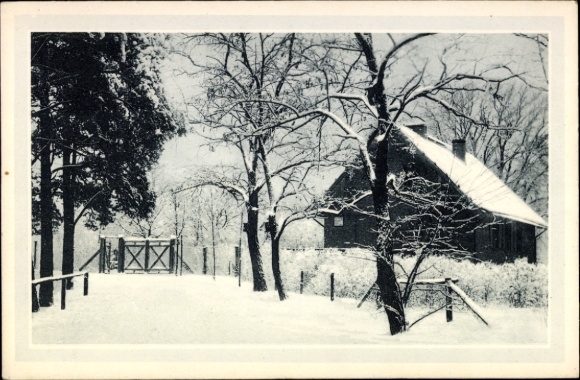 Berlin Köpenick, Müggelsee Forest Lodge in winter