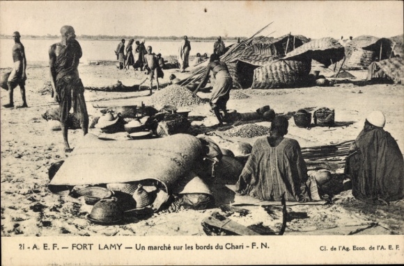 Postcard N Djamena Fort Lamy Chad, market on the Chari River, people, goods, Africa