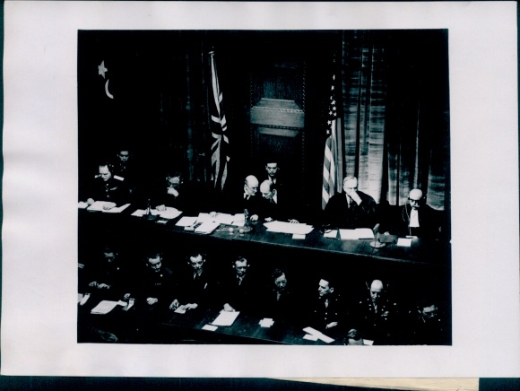 Photo Nuremberg Trials, Nikitchenko, Birkett, Lawrence, Biddle, Parker, Donnedieu de Vabres