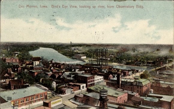 Postcard Des Moines, Iowa, USA, view from the Observatory Building to the river
