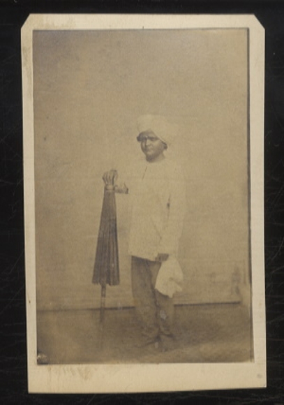 Malaysia - Original photograph - August Sachtler, around 1864 - Penang, boy with turban and umbrella