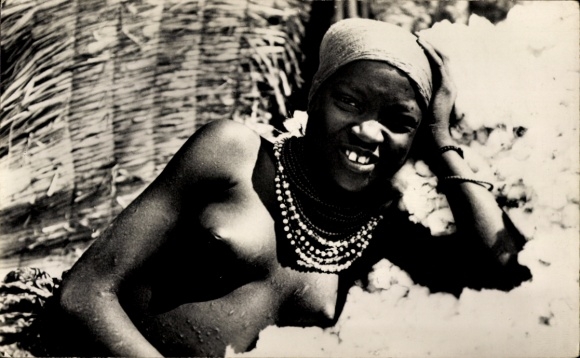 Postcard Oubangui Chari Ubangi Shari Central African Republic, bare-breasted woman