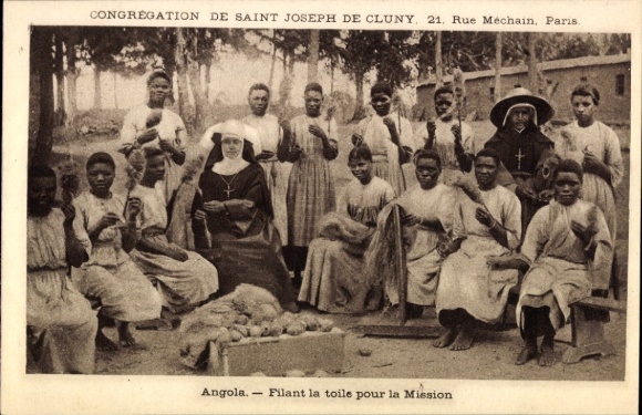 Postcard Angola, Filant la toile pour la Mission, Congregation de Saint Joseph de Cluny