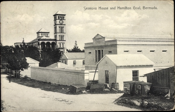 Postcard Hamilton Bermuda, Sessions House and Hamilton Goal