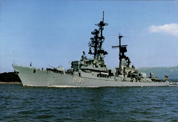 Picture German warship, Lütjens, D 185, missile destroyer, German Navy