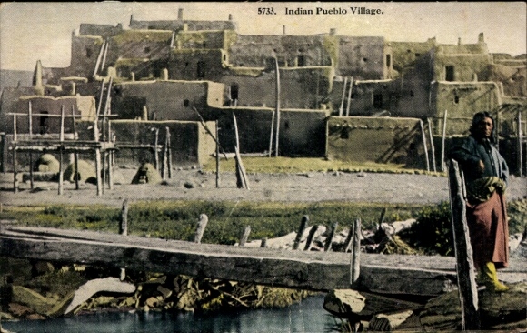 Postcard Pueblo New Mexico USA, Indian Adobe buildings, simple architecture