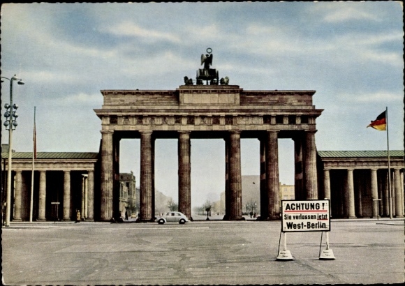 Berlin Mitte, Brandenburg Gate, Inner German border