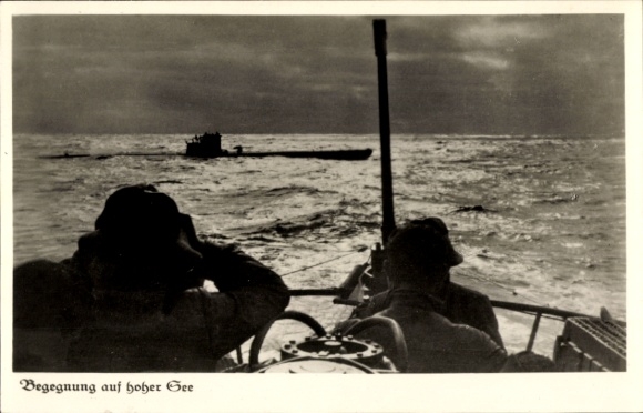 Postcard Wehrmacht, Kriegsmarine, German submarine, encounter on the high seas