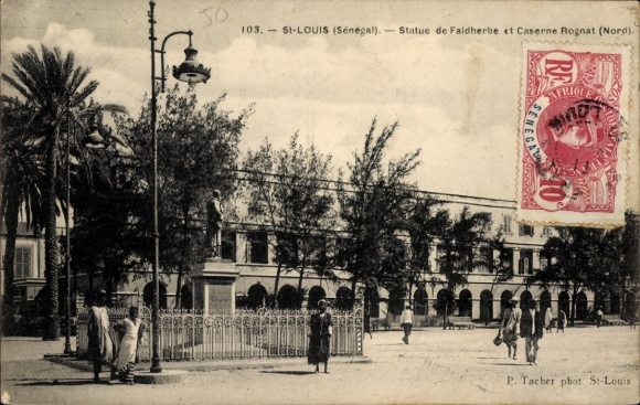Postcard Saint Louis Senegal, General Faidherbe statue in the Rognat barracks