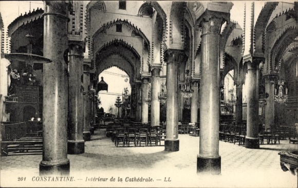 Postcard Constantine Algeria, interior view of the cathedral
