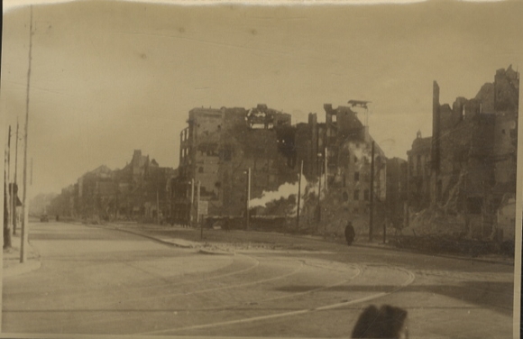 Original photo Berlin Friedrichshain, ruins of houses at Strausberger Platz, around 1945/46