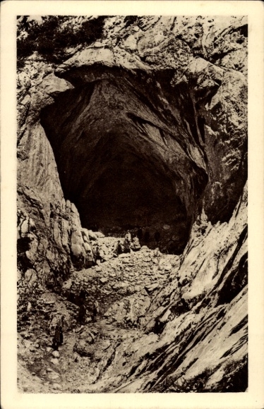Postcard Werfen in Salzburg, Eisriesenwelt cave in the Tennengebirge mountains