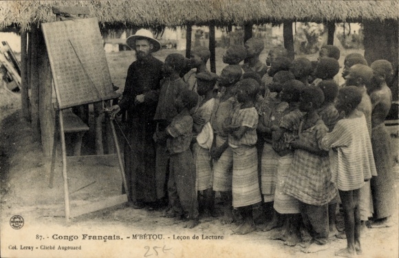 Postcard M'Betou Republic of the Congo French Congo, Reading Hour