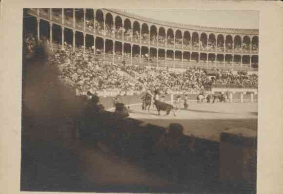 Photo Spain, around 1890, bullfight, arena, matador, torero