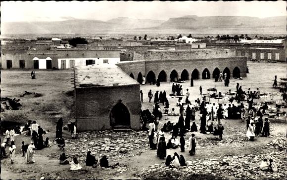 Postcard Dhar Mauritania, view of a market