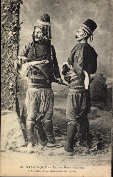 Postcard Saloniki, Macedonian men in traditional dress