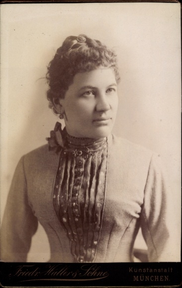 Cabinet Photo Munich, Woman portrait