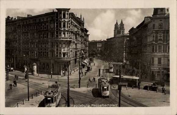 Postcard Magdeburg, trams 11 and 2 at Hasselbachplatz