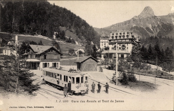 Postcard Les Avants Montreux Canton of Vaud, train station, Dent de Jaman