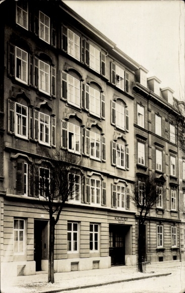 Photo Postcard Hafnerei W. Hilberer, residential building