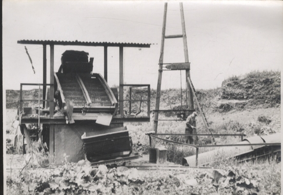 Original photo Berlin Pankow, landfill of the Berlin garbage collection, around 1948, approx. 12x17 cm