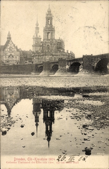 Dresden Old Town, Elbe Bridge, lowest water level of the Elbe in 1904