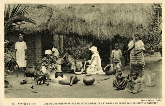 Postcard Togo West Africa, African scene, women, children, pots, missionaries, Togo