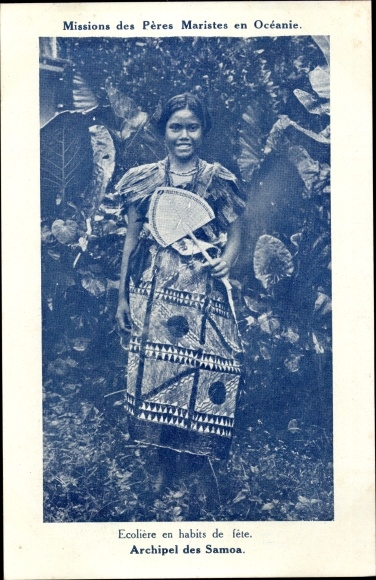Postcard Samoa, Missions des Péres Maristes en Océanie, Ecolière en habits de féte