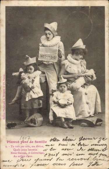 Postcard Pierrot father of the family, Pierrette with baby, girl with doll