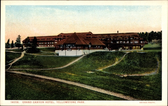 Postcard Wyoming USA, Yellowstone National Park, Grand Canyon Hotel