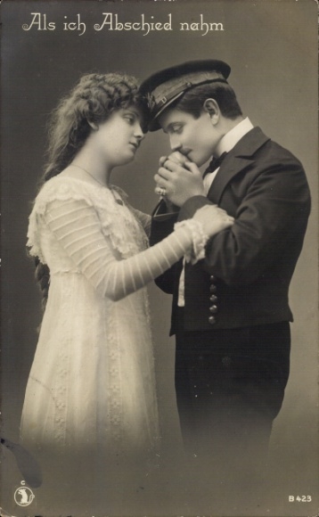 Studentika Postcard When I said goodbye, student with wife