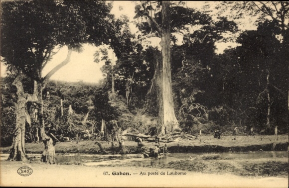 Postcard Gabon, Au poste de Loubomo, forest area, river