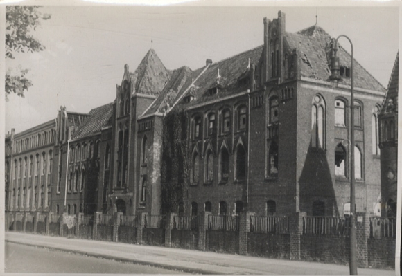 Original photo Berlin Wedding, Seestraße 13, Institute for Fermentation Industry / Biotechnology, around 1947