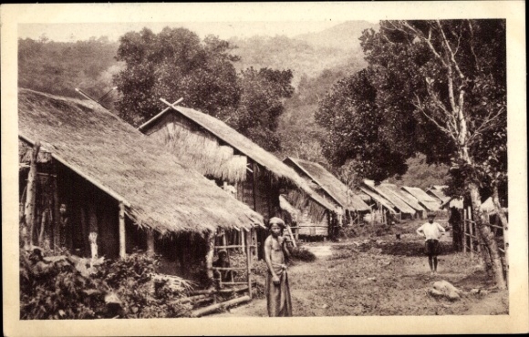 Postcard Birma Burma Myanmar, Burmese Village, Residents