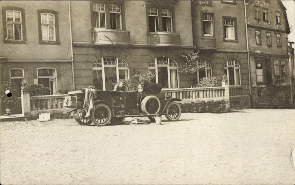 Photo Postcard car, residential building